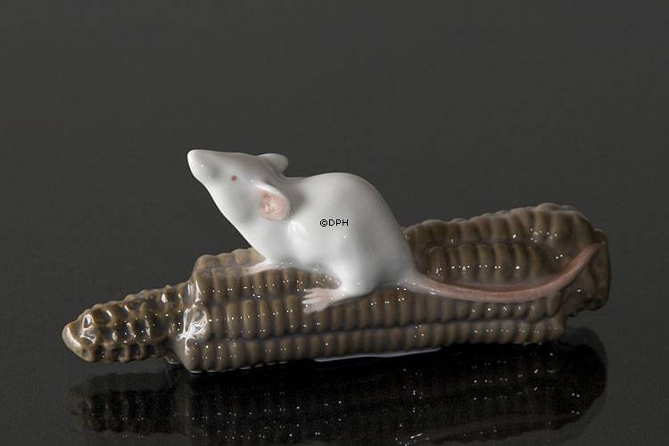 Mus på majskolbe, Royal Copenhagen figur nr. 512