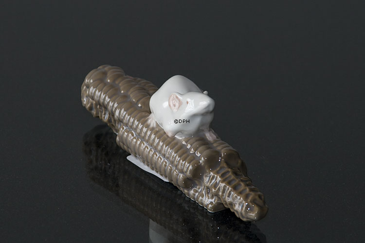 Mus på majskolbe, Royal Copenhagen figur nr. 512