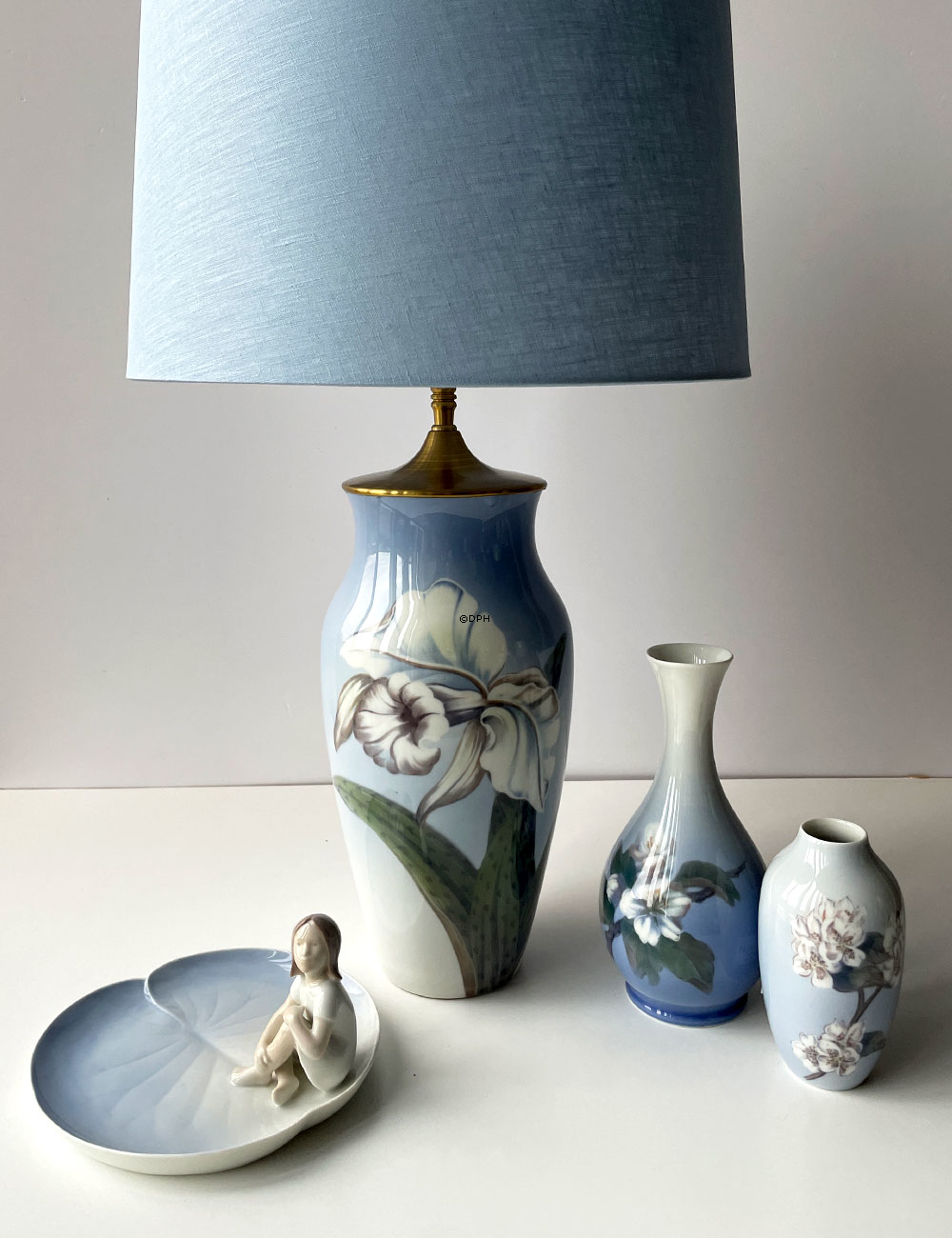 Vase med Æblegren, Royal Copenhagen nr. 53-51