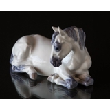 Lippizaner hest, liggende hoppe, Royal Copenhagen figur 5690