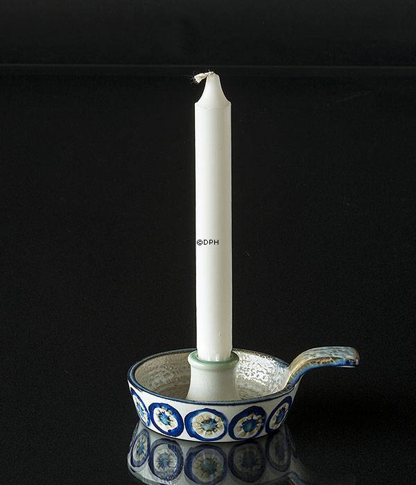 Fajance lysestage med hank af Marianne Johanson, Royal Copenhagen nr. 589-3367