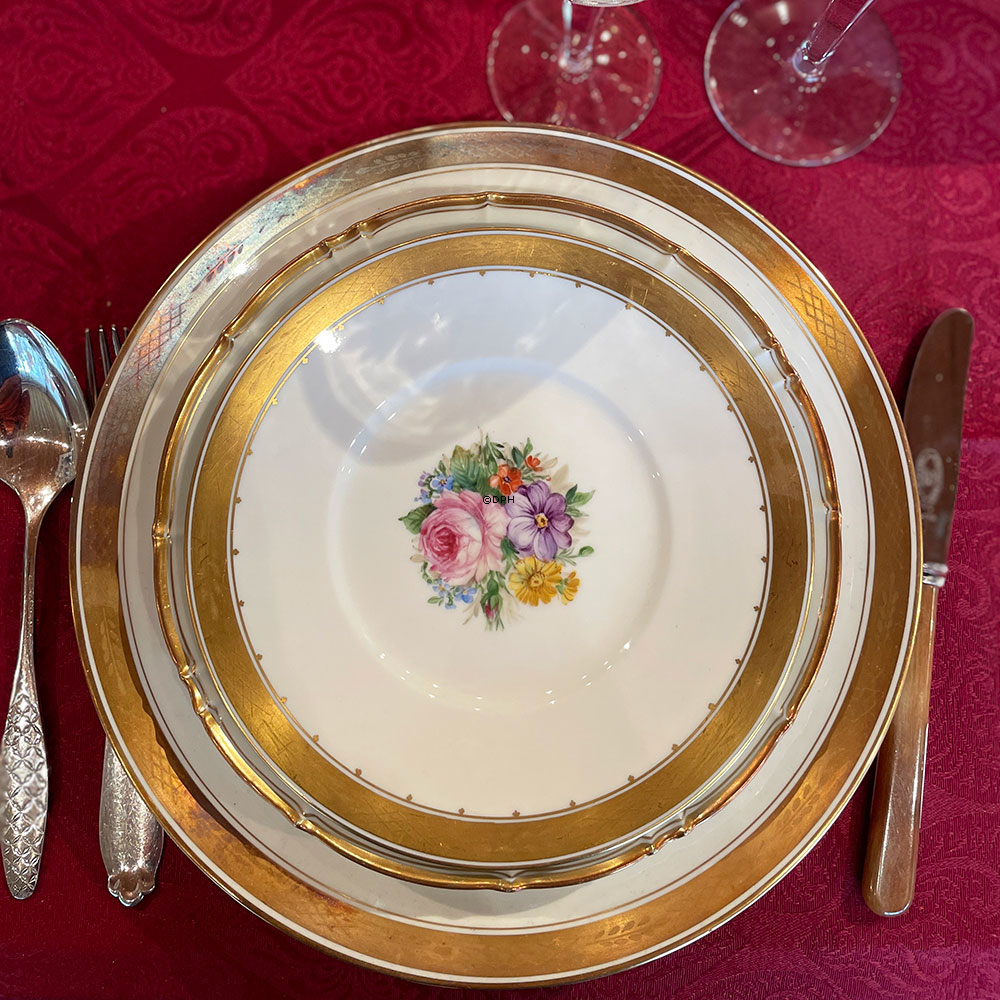 Royal Copenhagen 6 stk. dækketallerkener  27cm, (sæt af 6 stk.)  nr. 607-9785