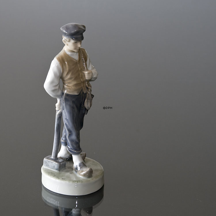 Vogterdreng, Royal Copenhagen figur nr. 620
