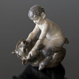 Faun med bjørn, Royal Copenhagen figur nr. 648
