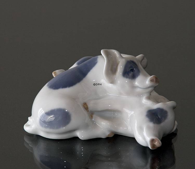 Grisegruppe, Royal Copenhagen figur nr. 683