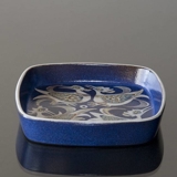 Faience bowl by Nils Thorssen, Royal Copenhagen No. 708-2883