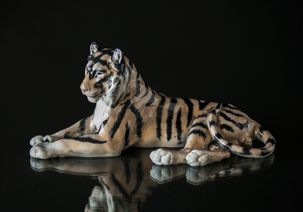 Tiger, Royal Copenhagen figur nr. 714