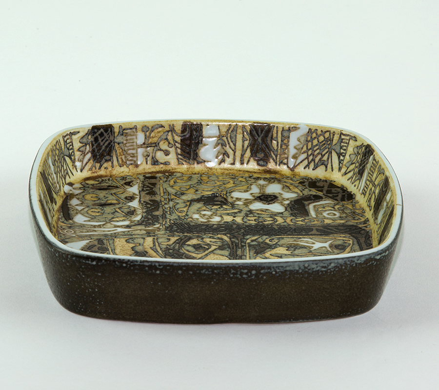 Baca Fajance skål af Nils Thorssen, Royal Copenhagen nr. 719-2883