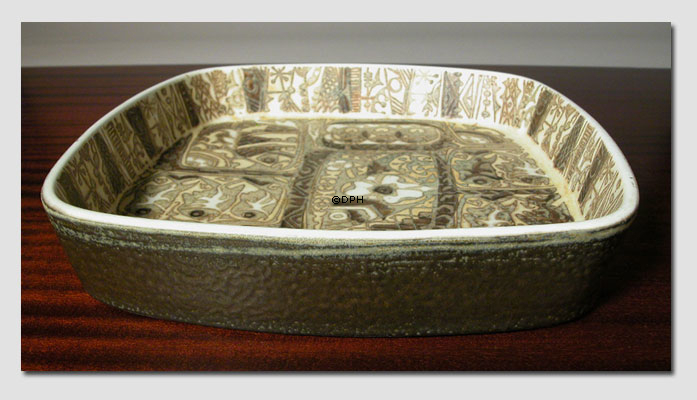 Baca Fajance skål af Nils Thorssen, Royal Copenhagen nr. 719-2884