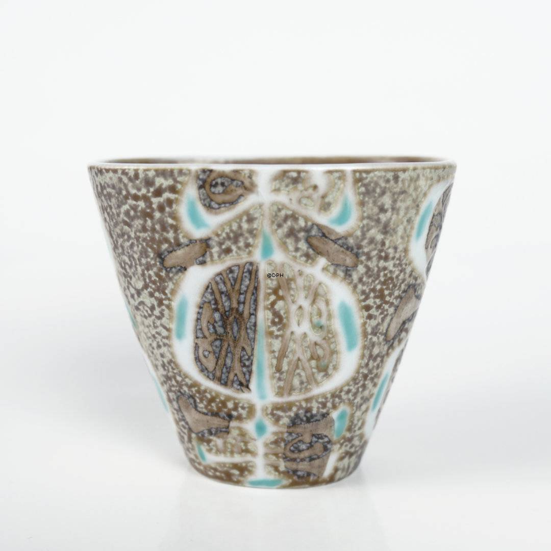 Fajance vase af Nils Thorssen, Royal Copenhagen nr. 721-3216