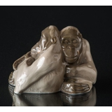 Orangutanger omfavner, Abe figur Royal Copenhagen nr. 721