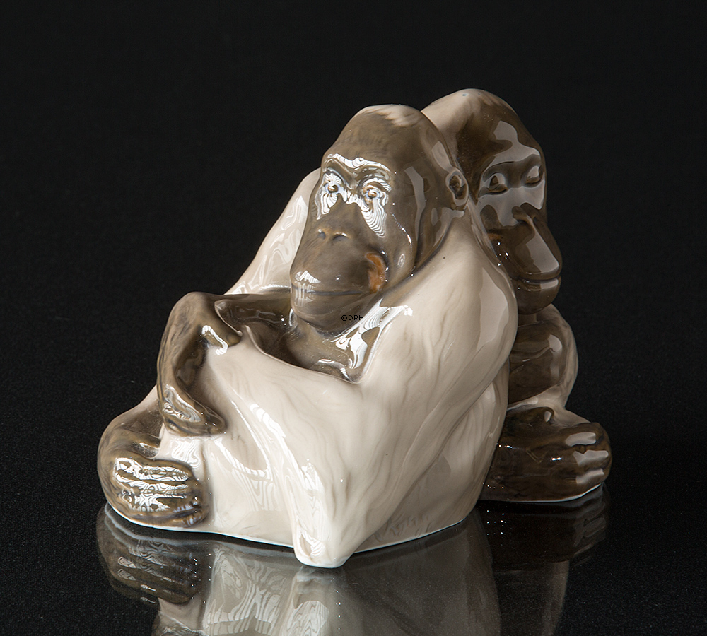 Orangutanger omfavner, Abe figur Royal Copenhagen nr. 721