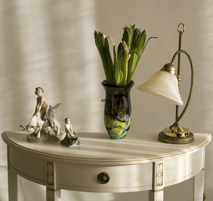 Faun på ged, Royal Copenhagen figur nr. 737