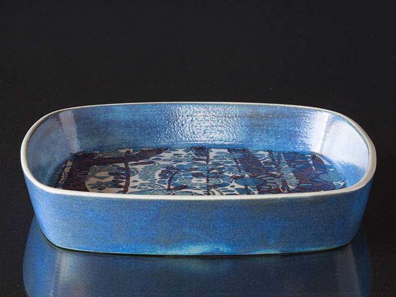 Fajance fad designet af Johanne Gerber. Royal Copenhagen nr. 780-2885