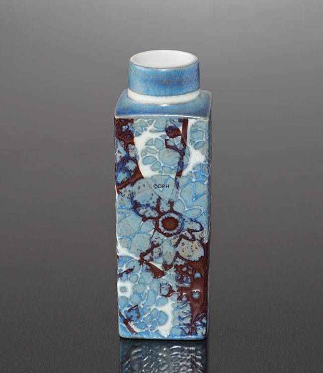 Fajance vase af Johanne Gerber, Royal Copenhagen nr. 780-3455