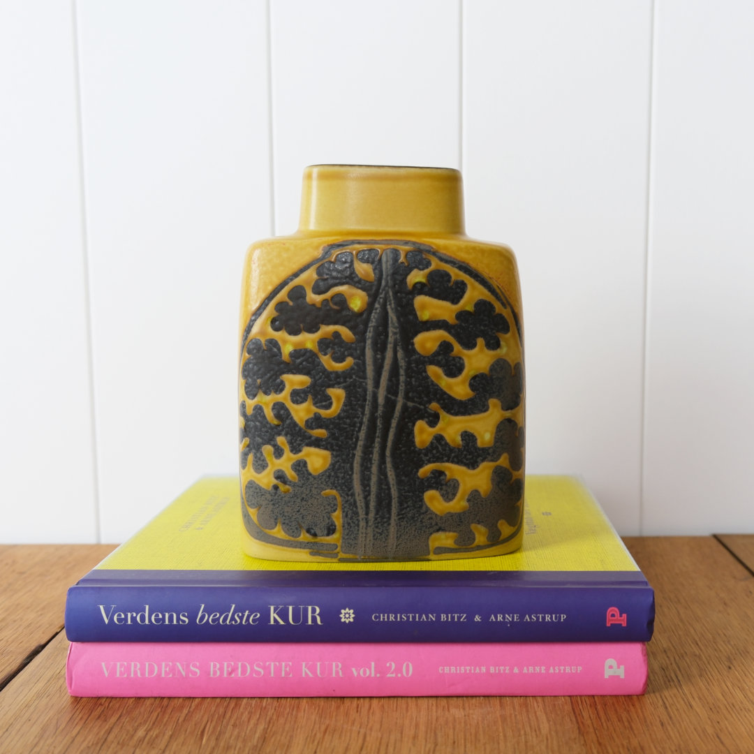 Fajance vase af Nils Thorsson, Royal Copenhagen nr. 791-3121