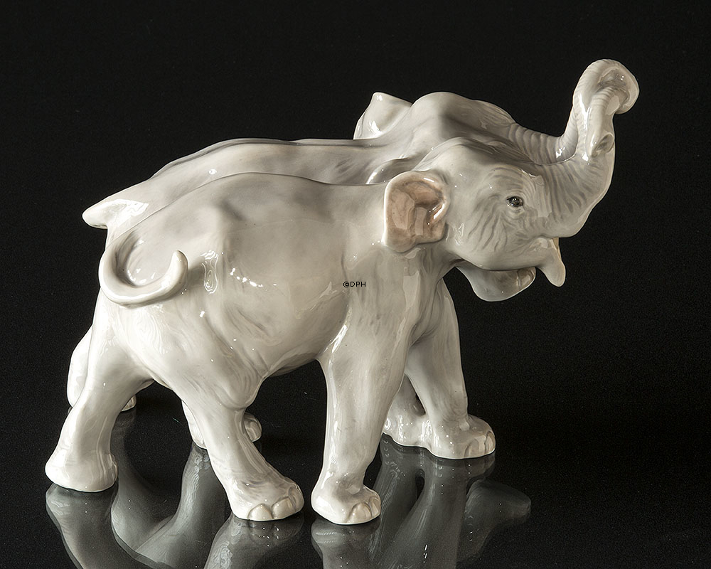 Stående elefanter, Par, leger, Royal Copenhagen figur nr. 802 (1894-1922) Meget sjælden
