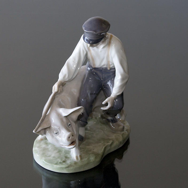 Svinehyrde, Dreng med gris, Royal Copenhagen figur nr. 848