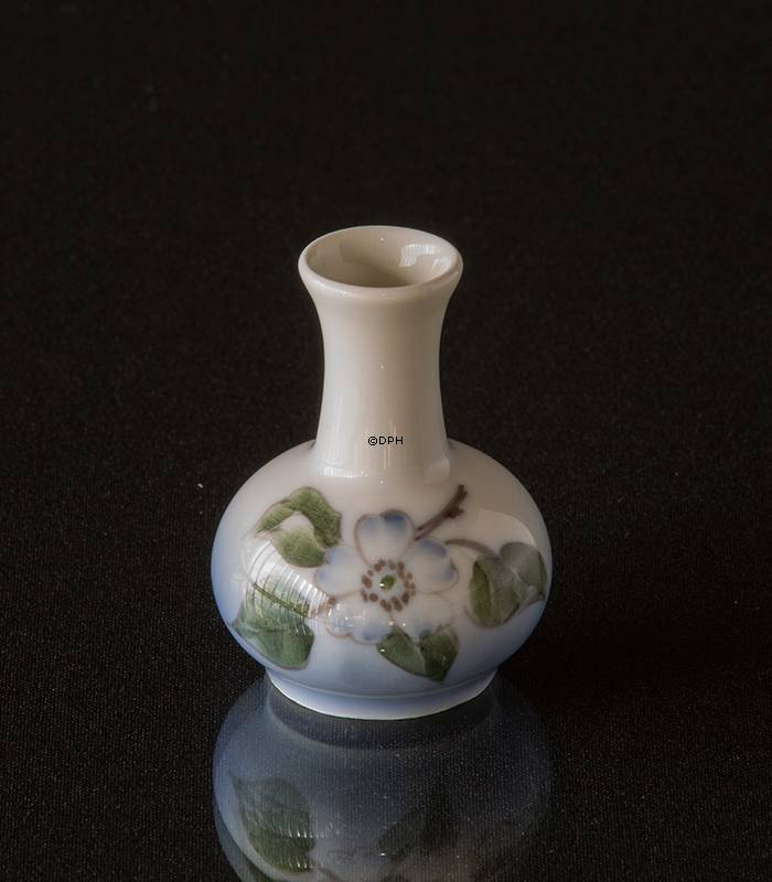 Lille vase med blomst, Royal Copenhagen nr. 863-1258