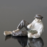 Shepherd Boy eating his lunch, Royal Copenhagen figurine No. 865