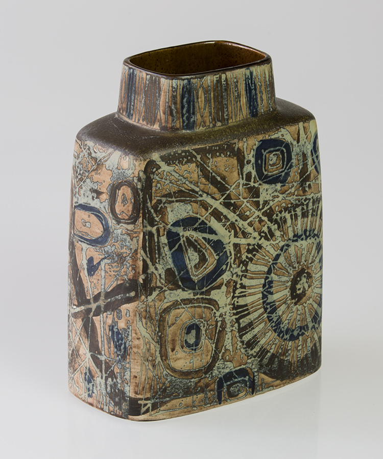 Fajance vase 19cm af Nils Thorssen, Royal Copenhagen nr. 870-3121