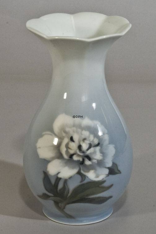 Vase med blomst, Royal Copenhagen nr. 92-2748