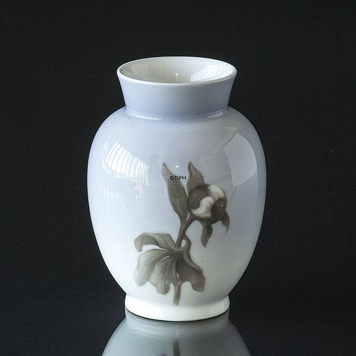 Vase med blomst, Royal Copenhagen nr. 92-36