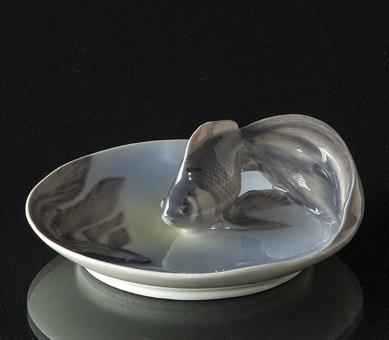 Skål med fisk fra Royal Copenhagen nr. 931
