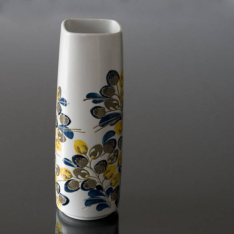 Fajance vase af Ellen Malmer, Royal Copenhagen nr. 953-3764