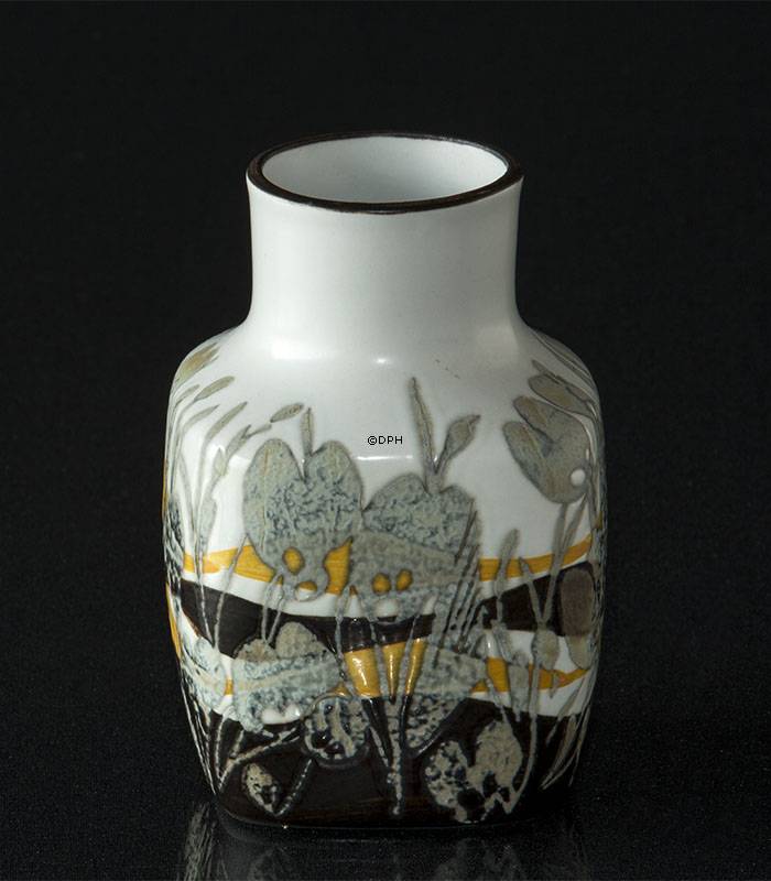Fajance vase af Ivan Weiss, Royal Copenhagen nr. 963-3361