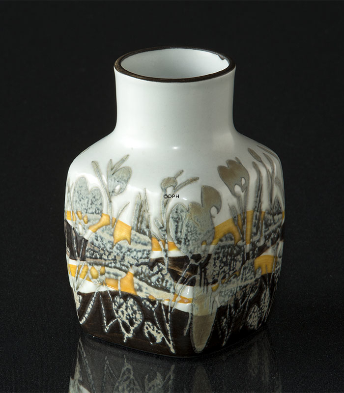 Fajance vase af Ivan Weiss, Royal Copenhagen nr. 963-3361