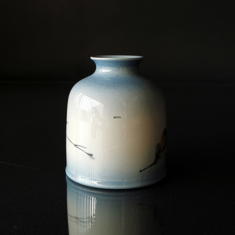 Vase med blomstergrene, Royal Copenhagen nr. 967-3891