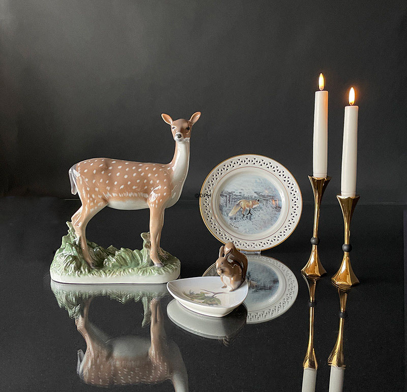 Skål med egern fra Royal Copenhagen nr. 981