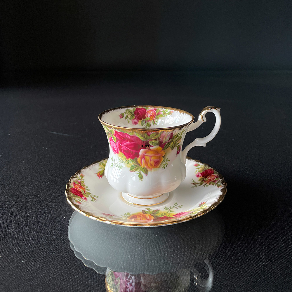 Royal Albert Old Country Roses kaffekop, diameter: Underkop 12,5 cm / Kop Ø 7,5 cm