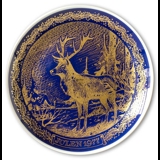 1977 Ravn Cobalt Blue Christmas Plate Red Deer