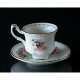 Royal Albert MINIATURE Månedskop med blomster Oktober Cosmos (kop Ø4,5cm underkop Ø 7,3cm)