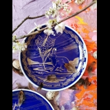 1976 Ravn Cobalt Blue Easter Plate Bunny Rabbit