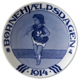 1914 Royal Copenhagen, Child Welfare Day plate