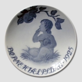 1925 Royal Copenhagen, Child Welfare Day plate