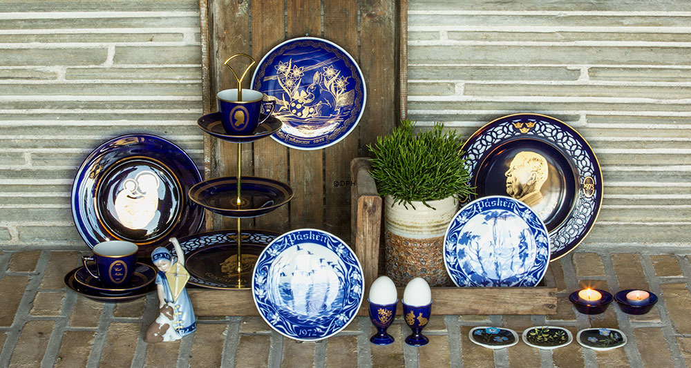 Ravn koboltblå påskeæggebæger 1978