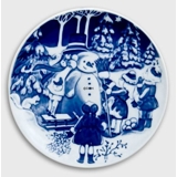 1999 Royal Copenhagen The Children's Christmas plate