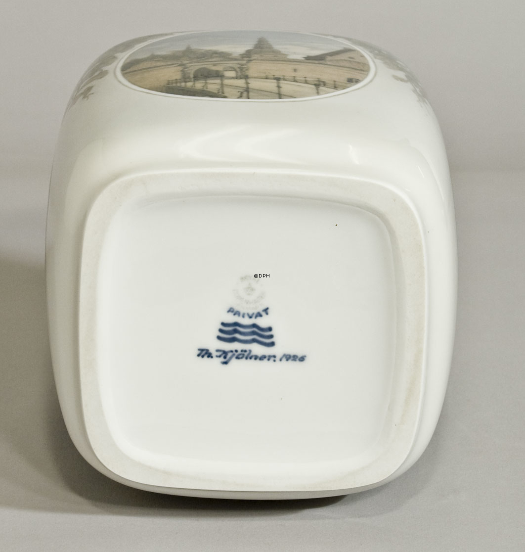 Krukke m/låg - signeret Th. Kjölner PRIVAT, Royal Copenhagen - UNICA