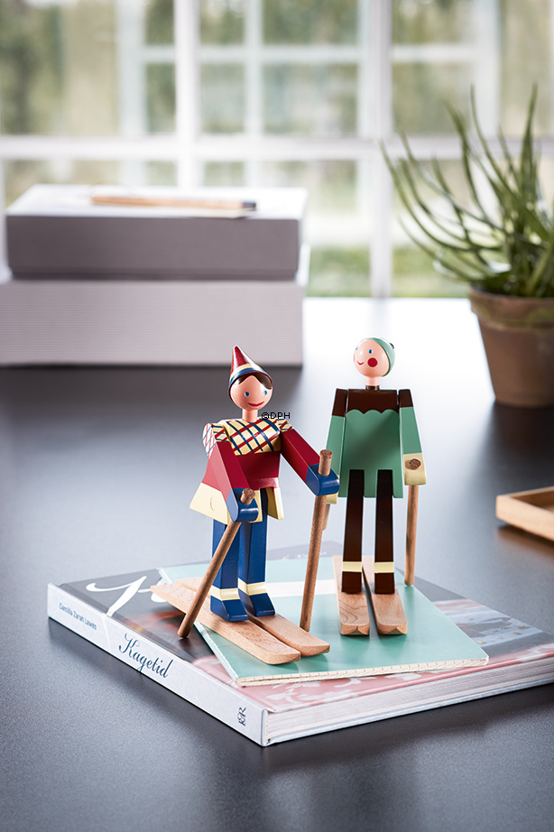 Kay Bojesen skiløber, Boje, dreng, bøgetræ  (udstillingsmodel med original kasse)