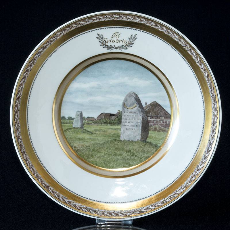 Royal Copenhagen platte med Guldhornstenene ved Gallehus