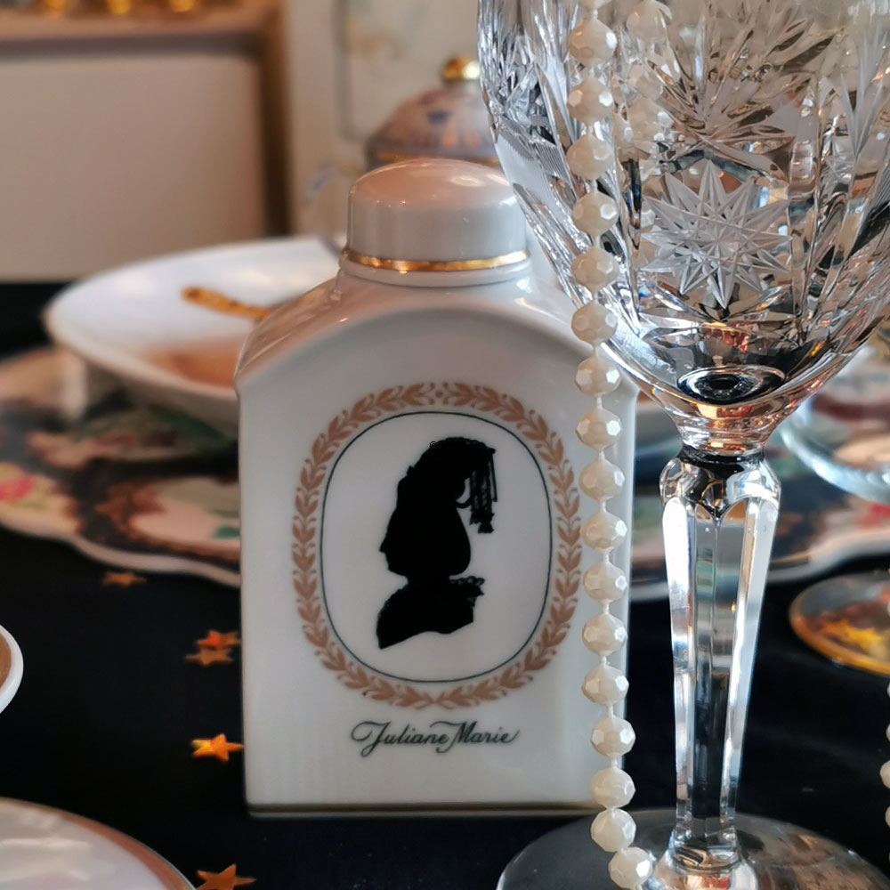 Lille Krukke med låg, Juliane Marie - Margrethe II, Royal Copenhagen