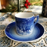 1994 Royal Copenhagen Christmas Cup, Christmas Shopping