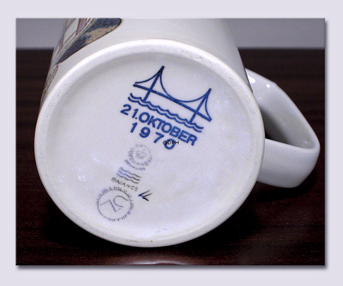 Krus med Ny Lillebæltsbro 21. oktober, Royal Copenhagen