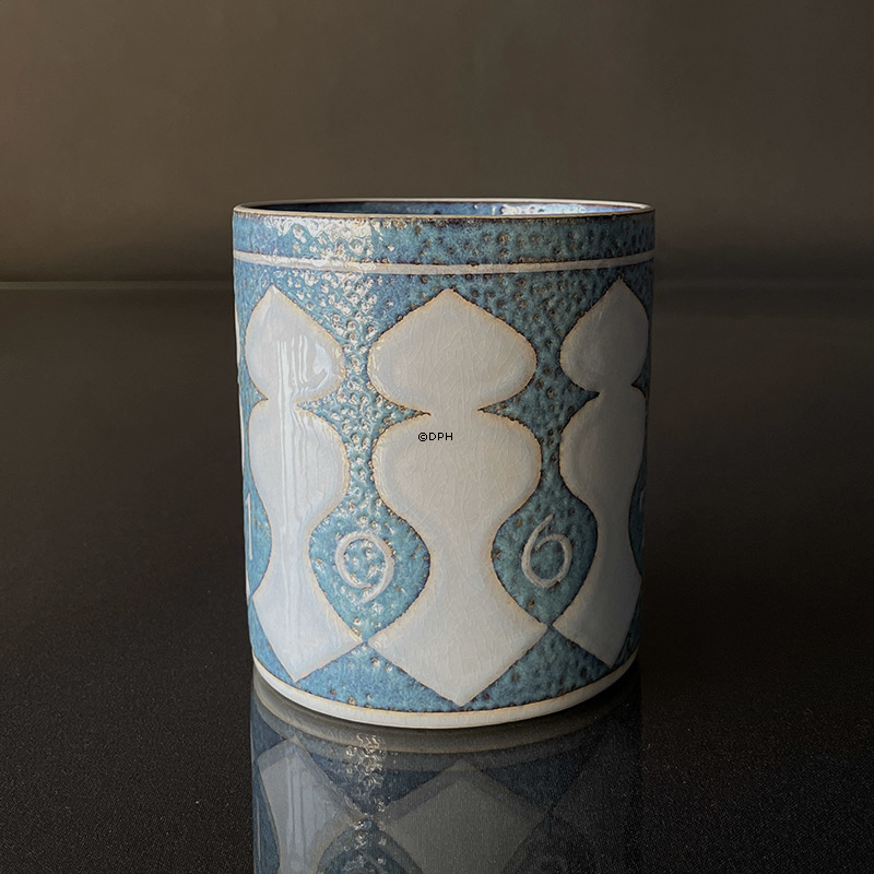 1967 Royal Copenhagen stort årskrus