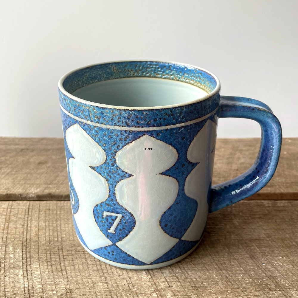 1967 Royal Copenhagen stort årskrus