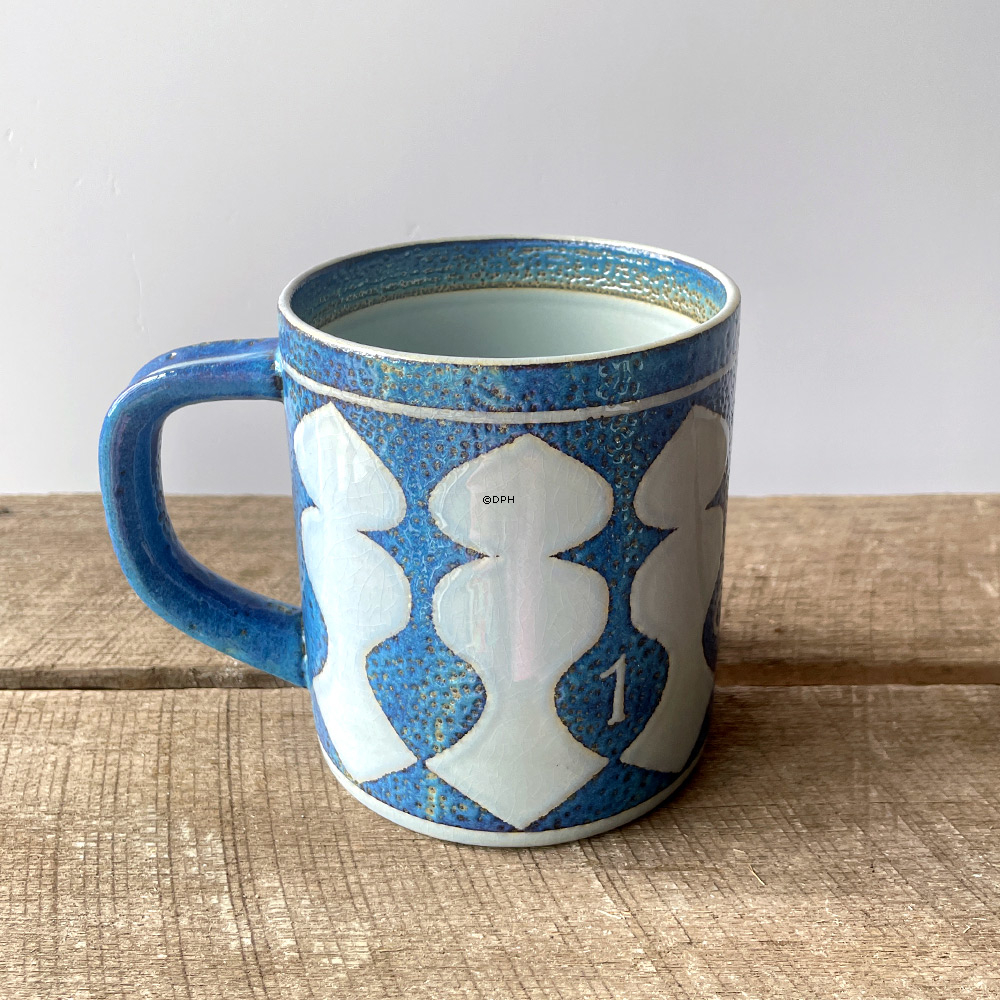 1967 Royal Copenhagen stort årskrus